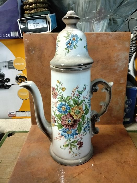 Jarra antigo com flore