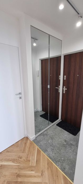 4 pokoje, osobna kuchnia — wygodne po remoncie | 58 m²