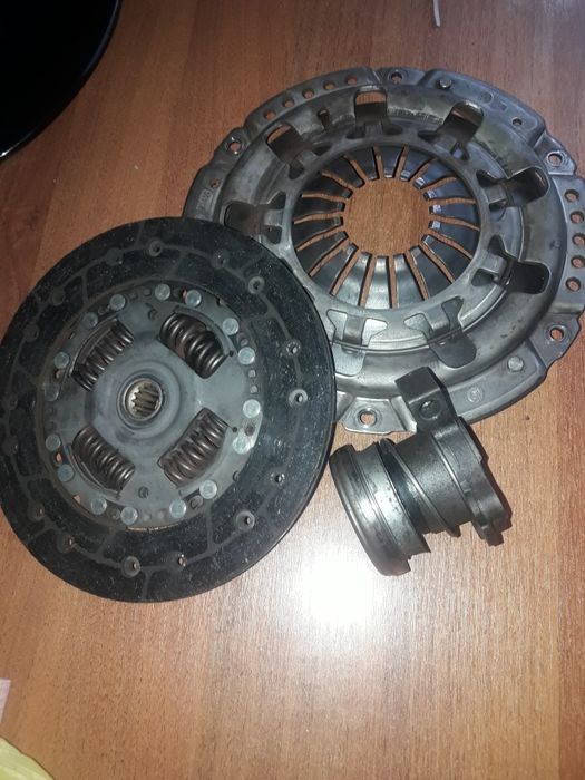 Комплект зчеплення A/Z18XER LUK (621305009) вижимний 03182654213