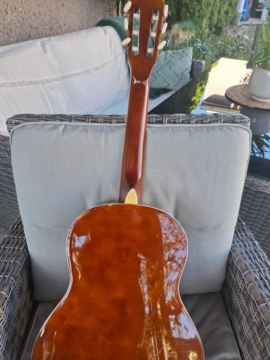 Gitara akustyczna