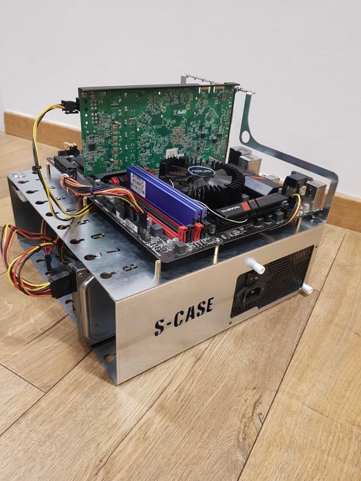 Obudowa serwerowa - 10 dysków / S-CASE 3 ATX RAW