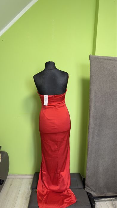 Nowa czerwona sukienka maxi Nelly Eve • rozm. 36 • z metkami