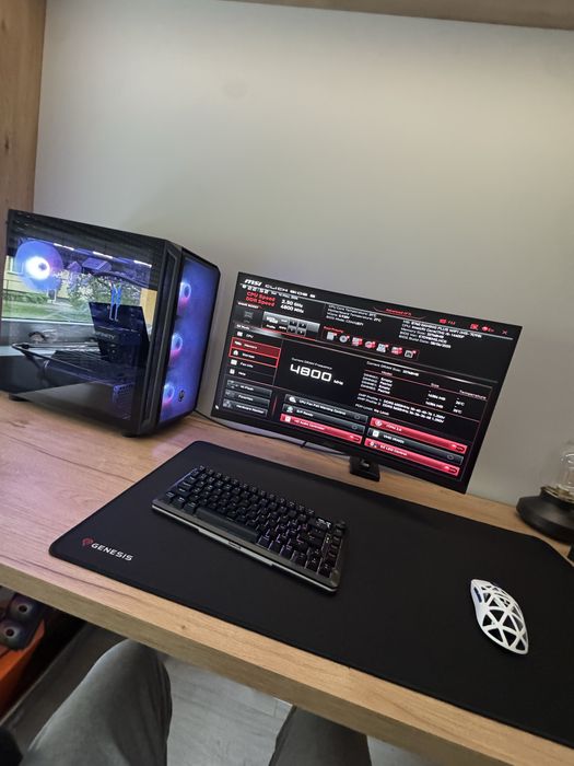 Komputer gamingowy RTX 5070 / i5-14400F / 32GB DDR5 / 1TB