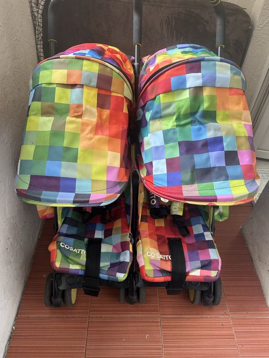 Коляска для двійні.Фірма Cosatto
