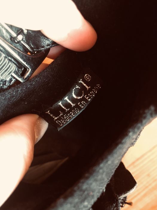 Ботинки замшевые на каблуке