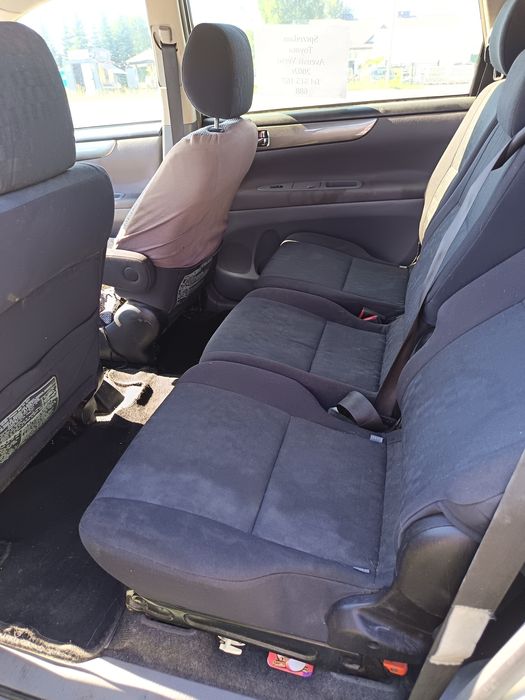 Toyota Avensis Verso