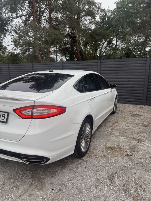 Ford Fusion TiTANIUM 2013