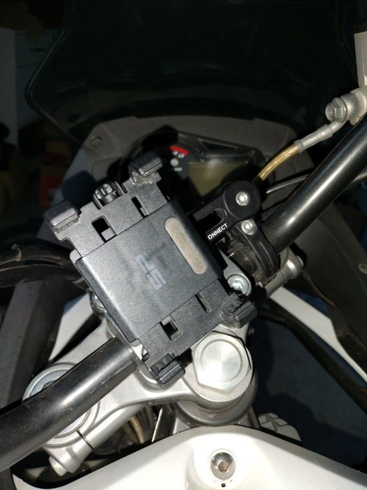 Malaguti Dune 125 + mala Givi Blade com almofada + suporte para telemóvel SP Connect + alarme de disco Auvray