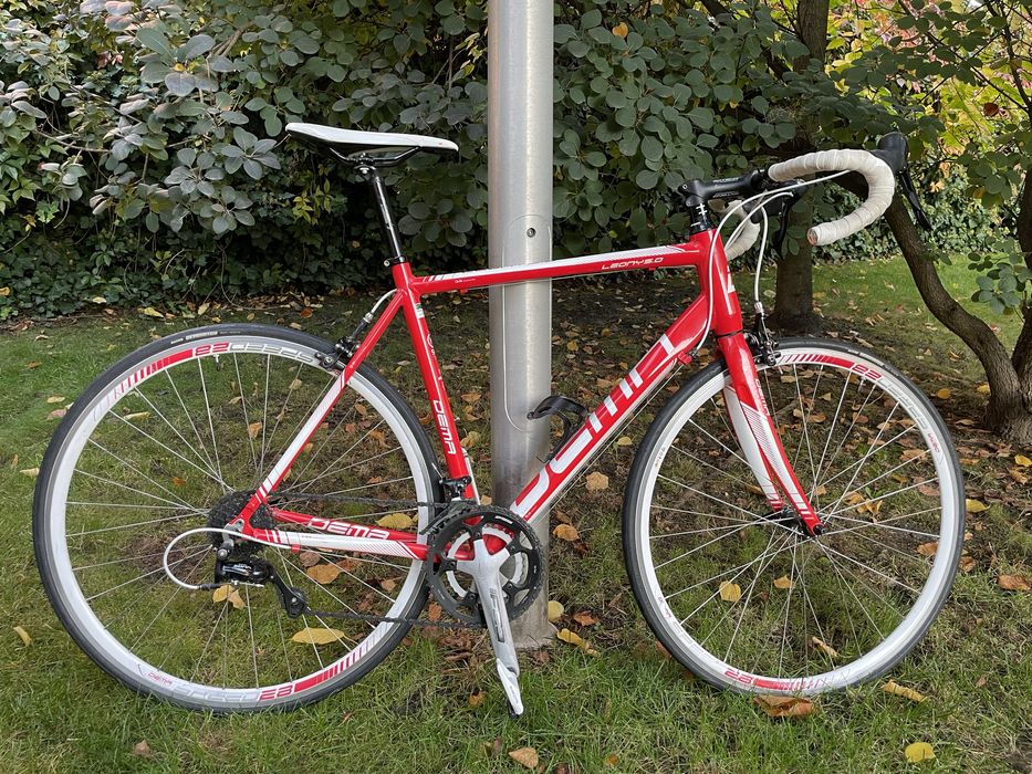 Rower szosowy dema leony 5.0 plus GRATIS!