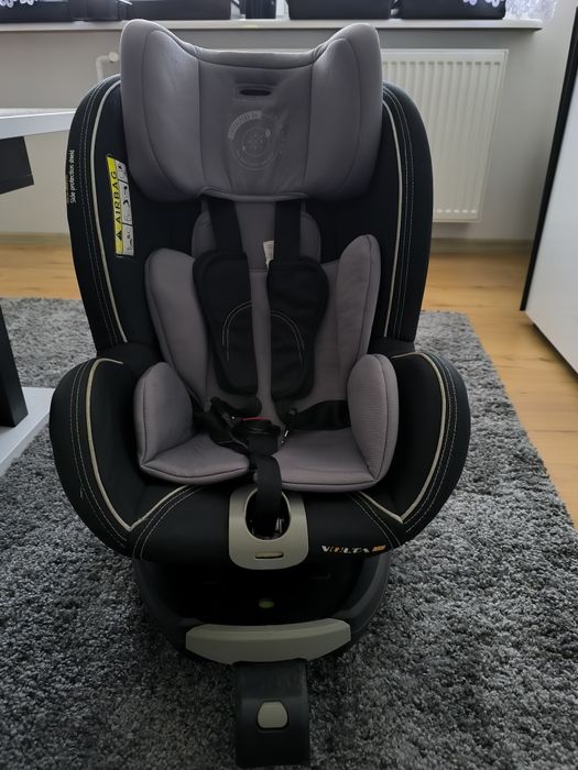 Fotelik samochodowy 0-18 kg + baza Volta fix