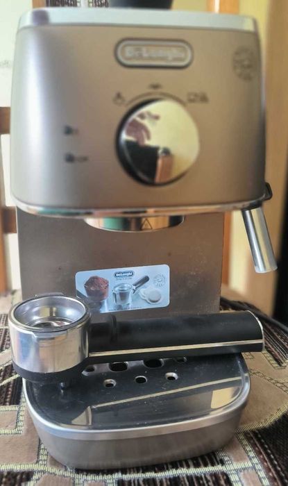 Кавоварка DELONGHI ECI341.BK