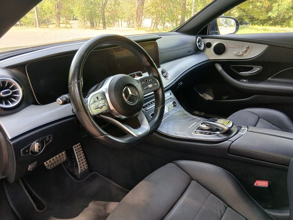 Mercedes 220e coupe
