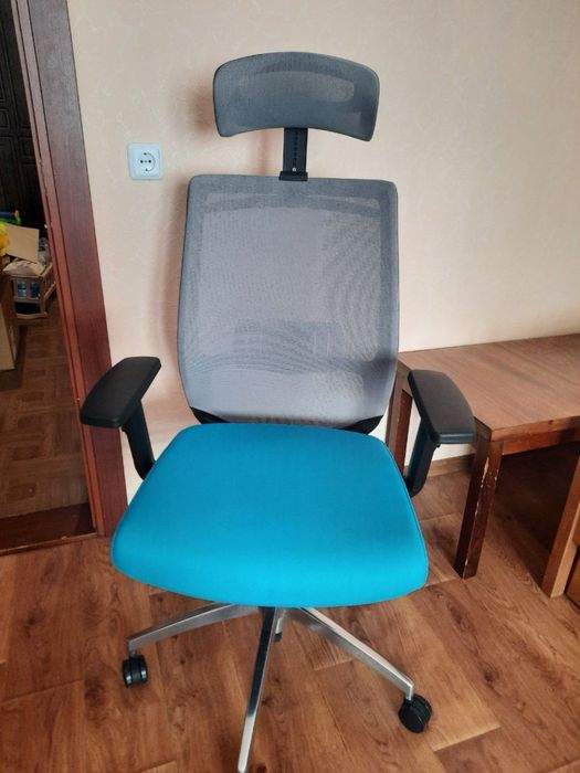 Крісло для роботи та офісу Install AMF