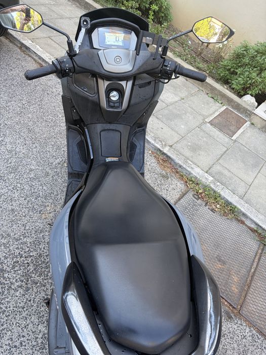 Yamaha N-Max 125