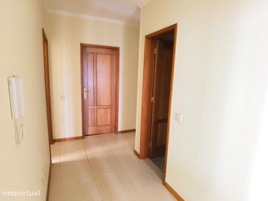 Apartamento T2 para arrendamento junto à praia de Esmoriz!