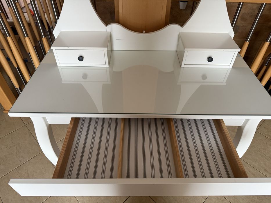 Toaletka Hemnes Ikea