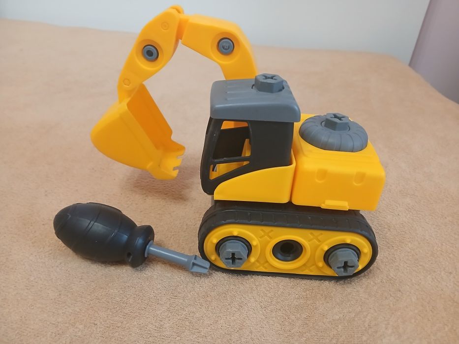 Конструктор "Екскаватор"+шурупи+викрутка. Конструктор будівельний