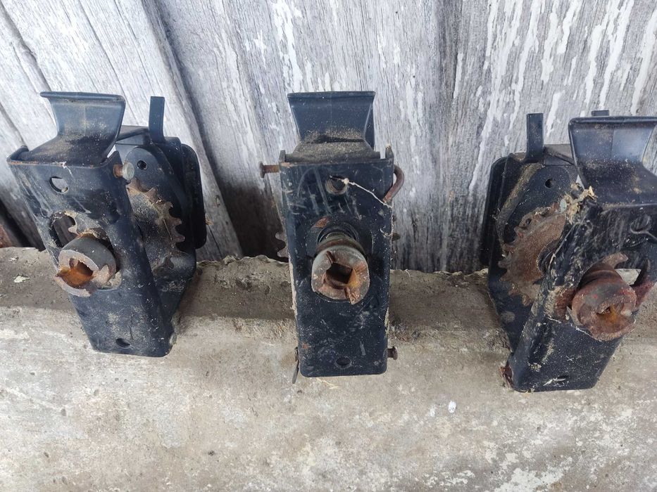 Апарат висіваючий в зборі для кукурудзи