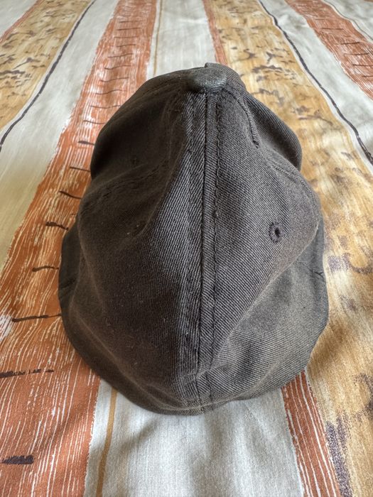 Boné preto Deeply