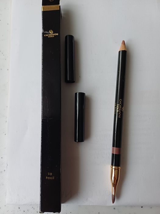 Lip Pencil , kredka do oczu GG