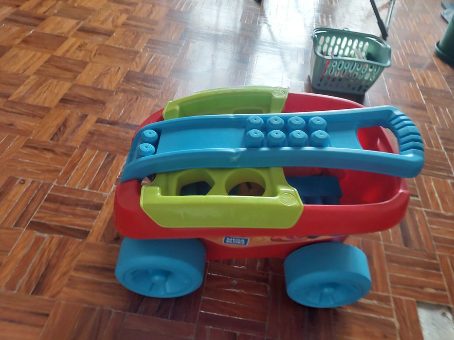 Carrinho Mega Bloks da Mattel