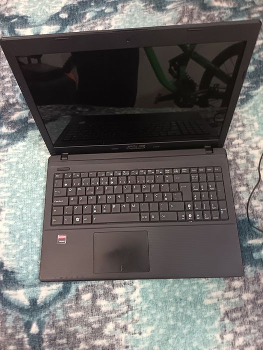 Computador ASUS  usado 170 €