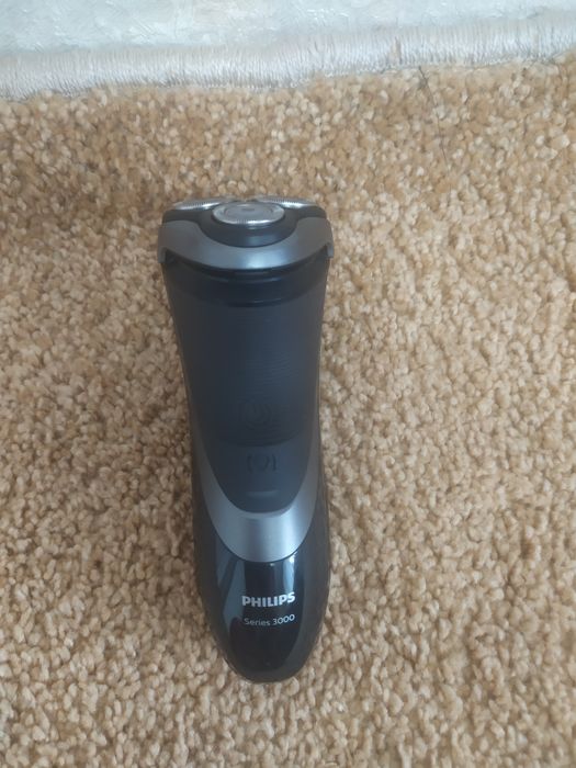 Електробритва Phillips Series 3000, S3510