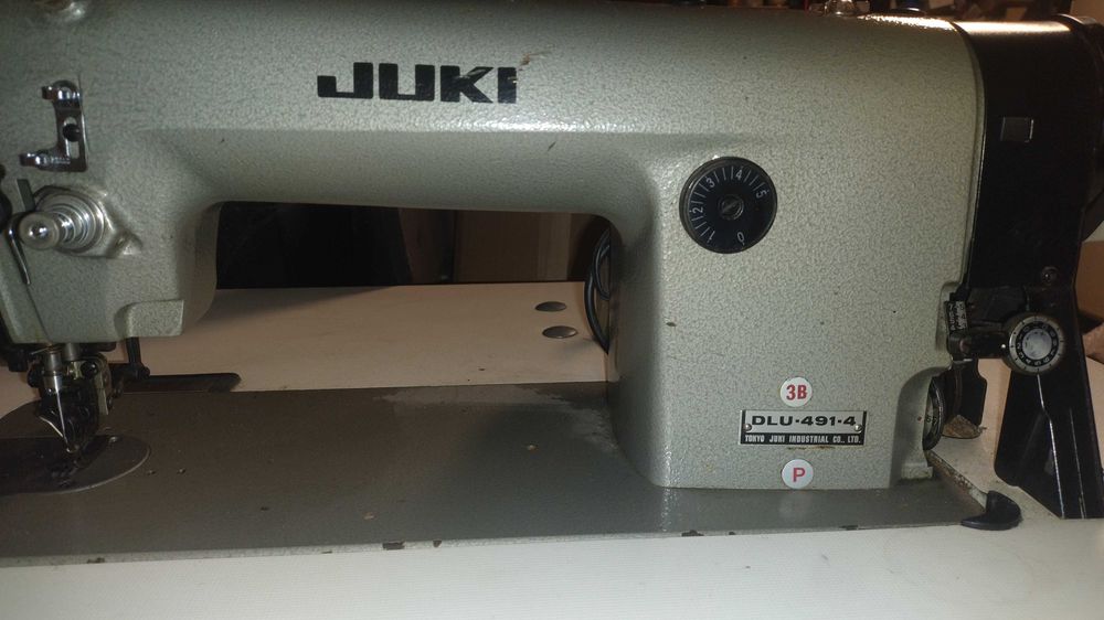 Maszyna do szycia Juki DLU 491-4
