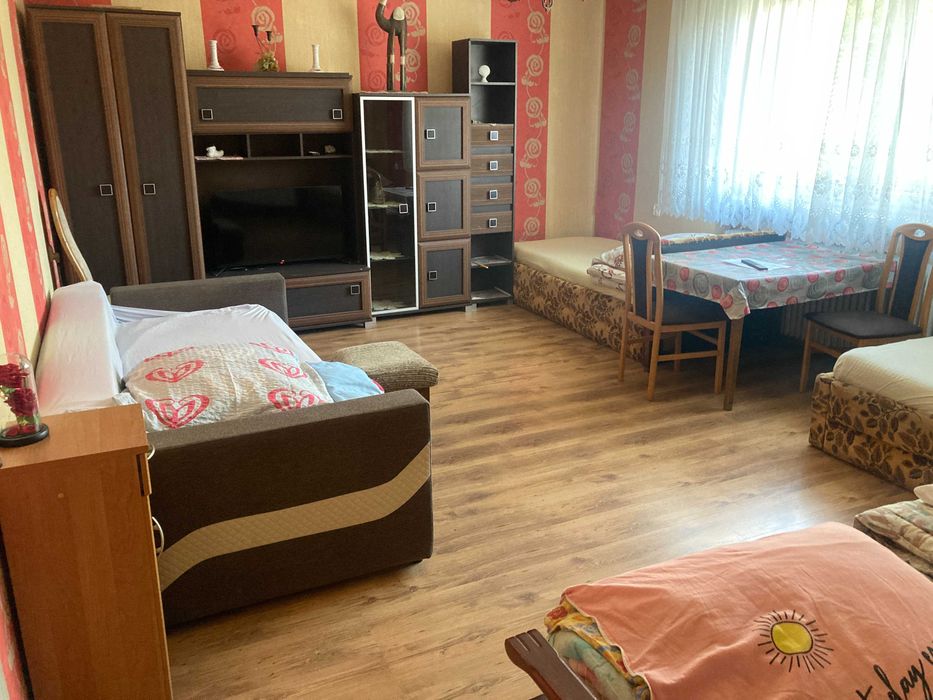 Noclegi u Iwony   (atrakcyjne tanie noclegi służbowe i turystyczne ]