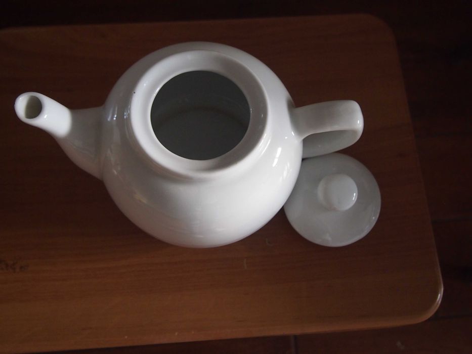 Dzbanek ceramiczny do herbaty