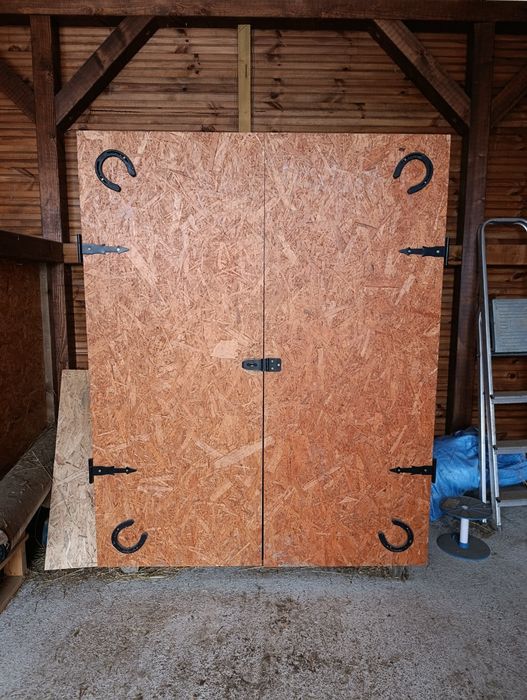 Paka jeździecka z płyty