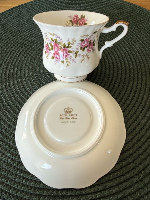 Royal Ascot vintage filizanka ze spodkiem