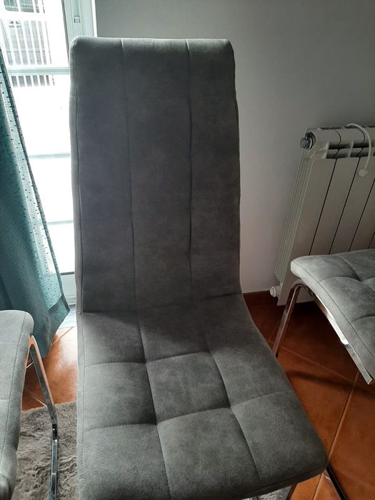 4 cadeiras de sala como novas