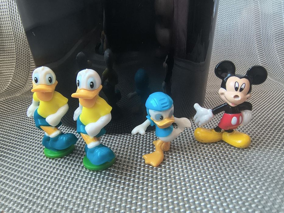 Figurki z jajek niespodzianek Myszka Miki i Kaczor Donald
