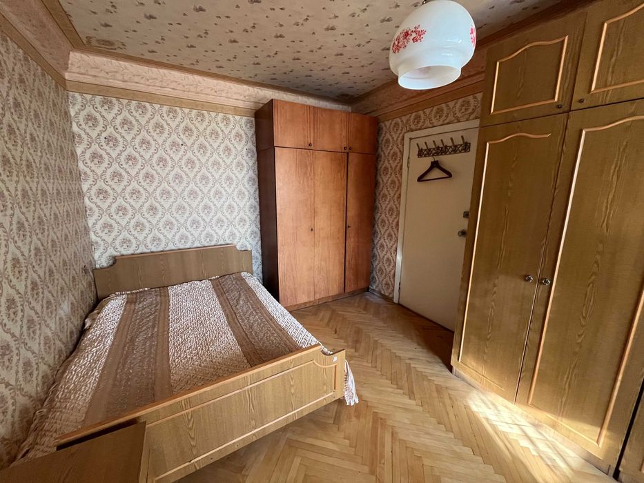 Продам 2-кім.кв. Чудова локація,Вигідна пропозиція.По ціні однушки