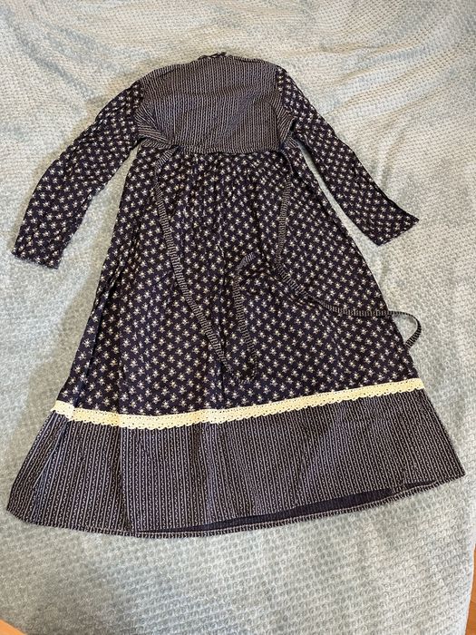 Вінтажна сукня тепла