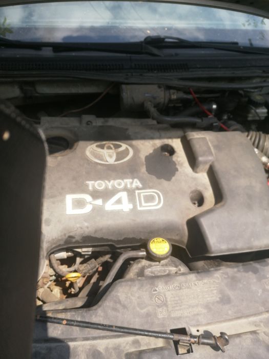 Sprzedam silnik do Toyoty pojemność 2,0 d4d