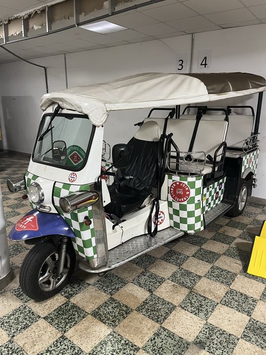 TukTuk Factory 5 lugares