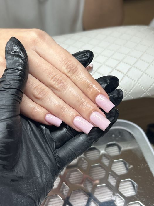 Przedłużanie paznokci /hybryda/ zel na płytce/pedicure