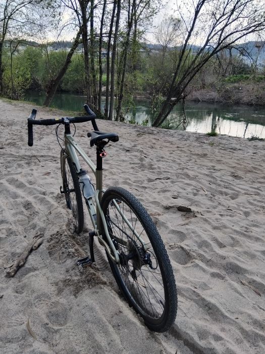 Giant revolt 2 gravel 2024
