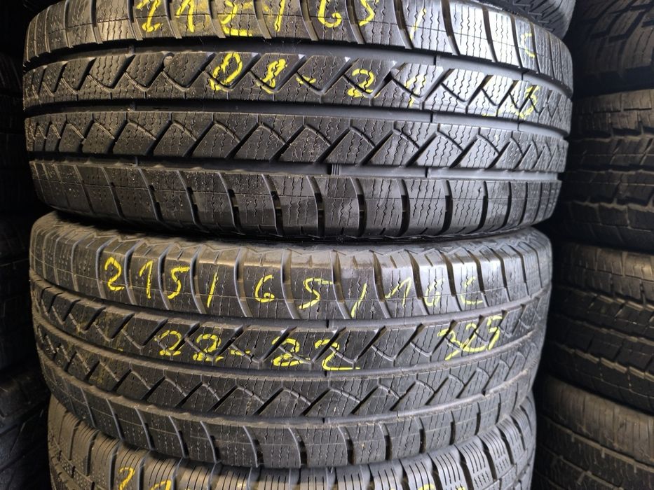 #Opony Goodyear Vector 4 season 215/65/16C komplet