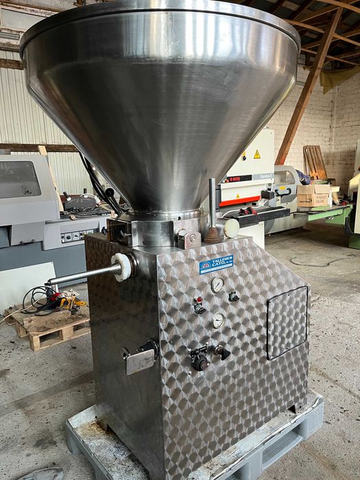 Nadziewarka próżniowa Talleres Cato 250 litrów