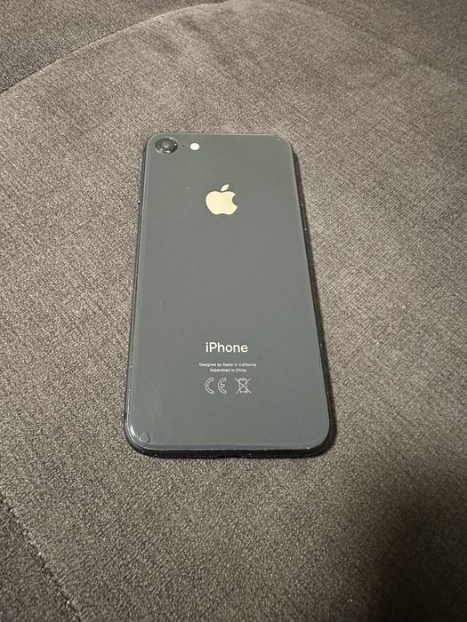 iPhone 8 64gb bom estado