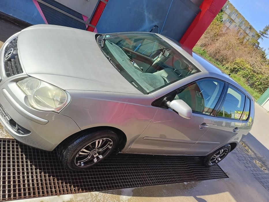 Sprzedam samochód osobowy Volkswagen Polo 1.4