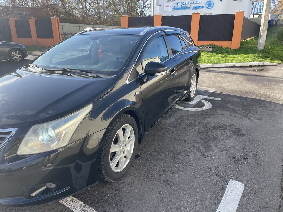Toyota Avensis T27