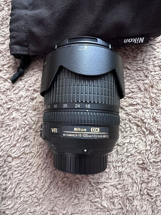 Продам Nikon d3300 18-105 VR Kit