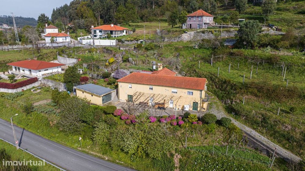 Moradia T4 para venda