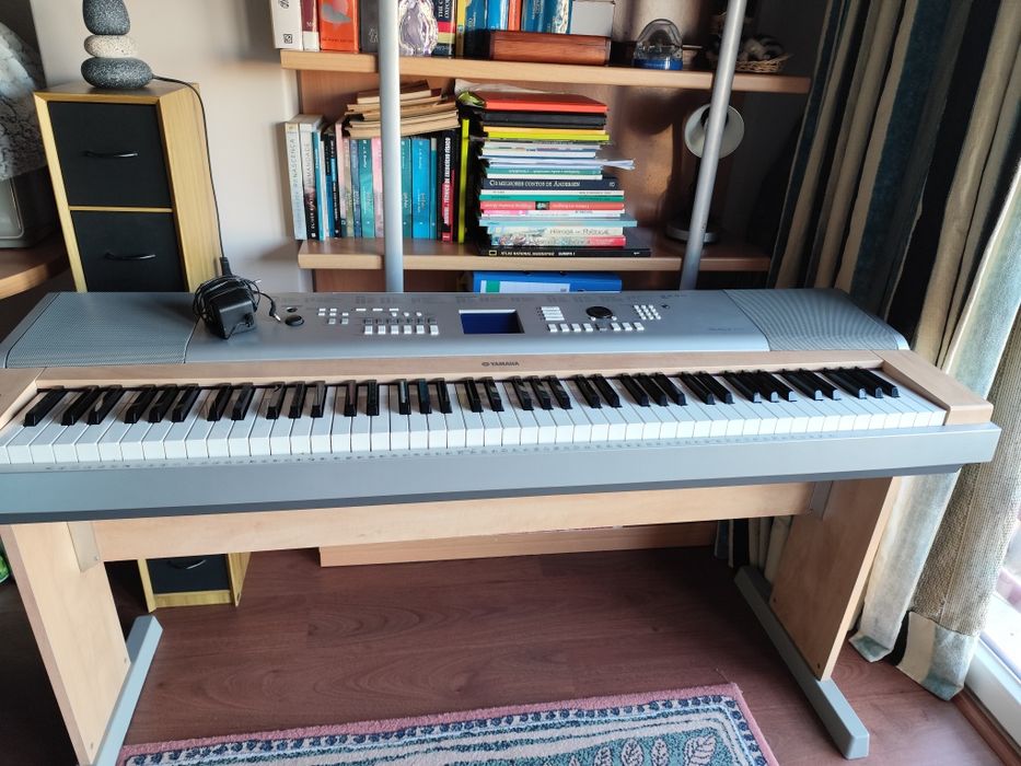 Vendo Piano de estudo