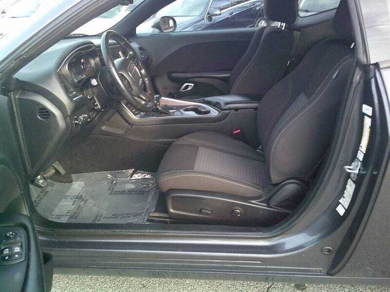 2022 Dodge Challenger SXT