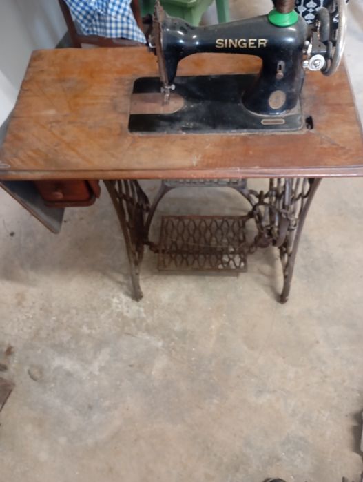 Máquina de costura Singer